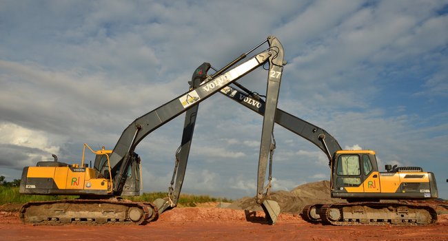 long reach excavators